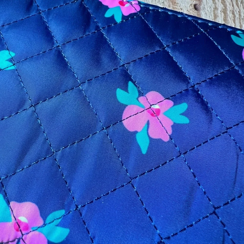 New Simply Southern‎ Wallet Wristlet Clutch Quilted Floral Rose Navy Blue Cash